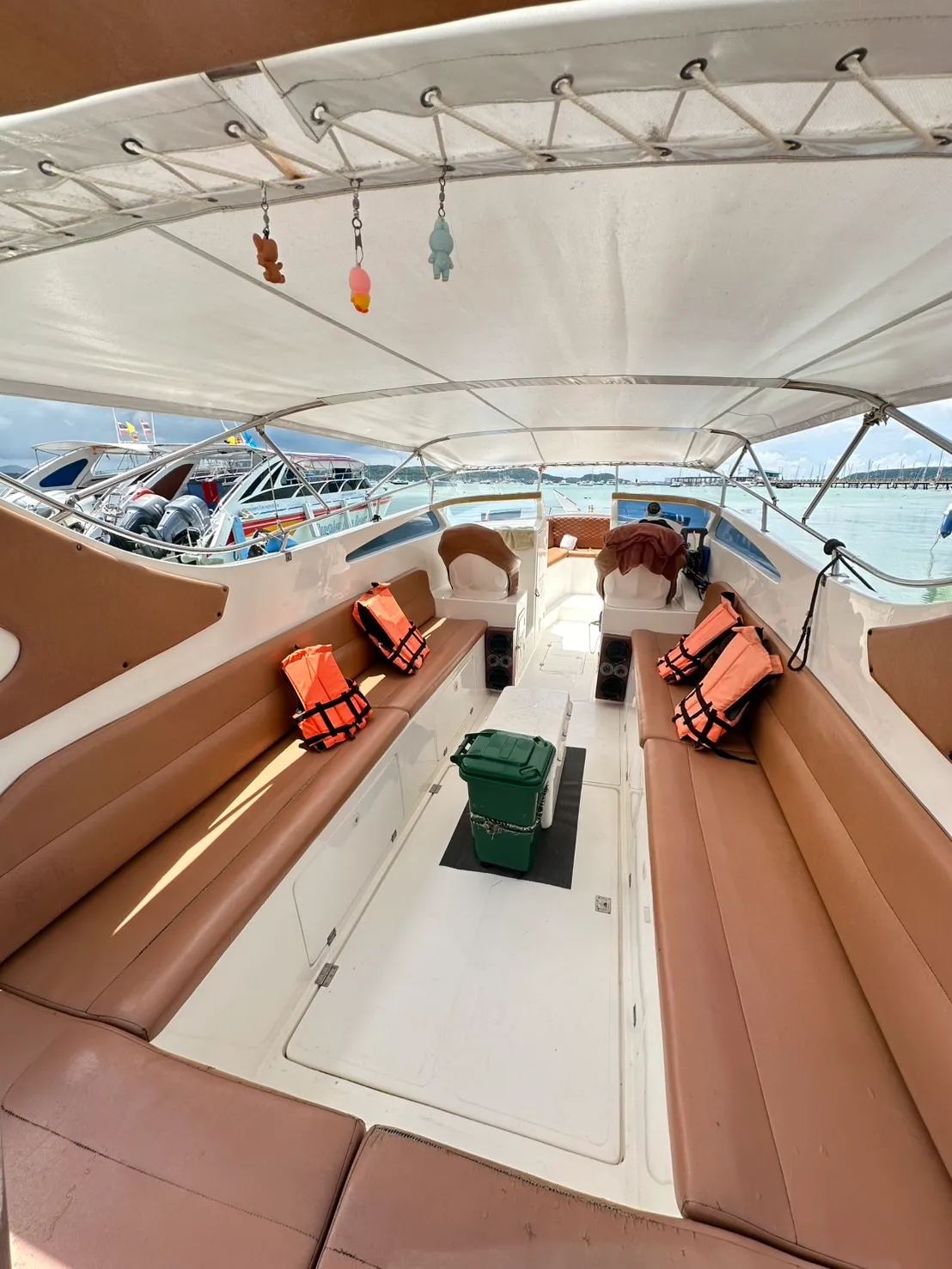 Areeta private speedboat — view 2